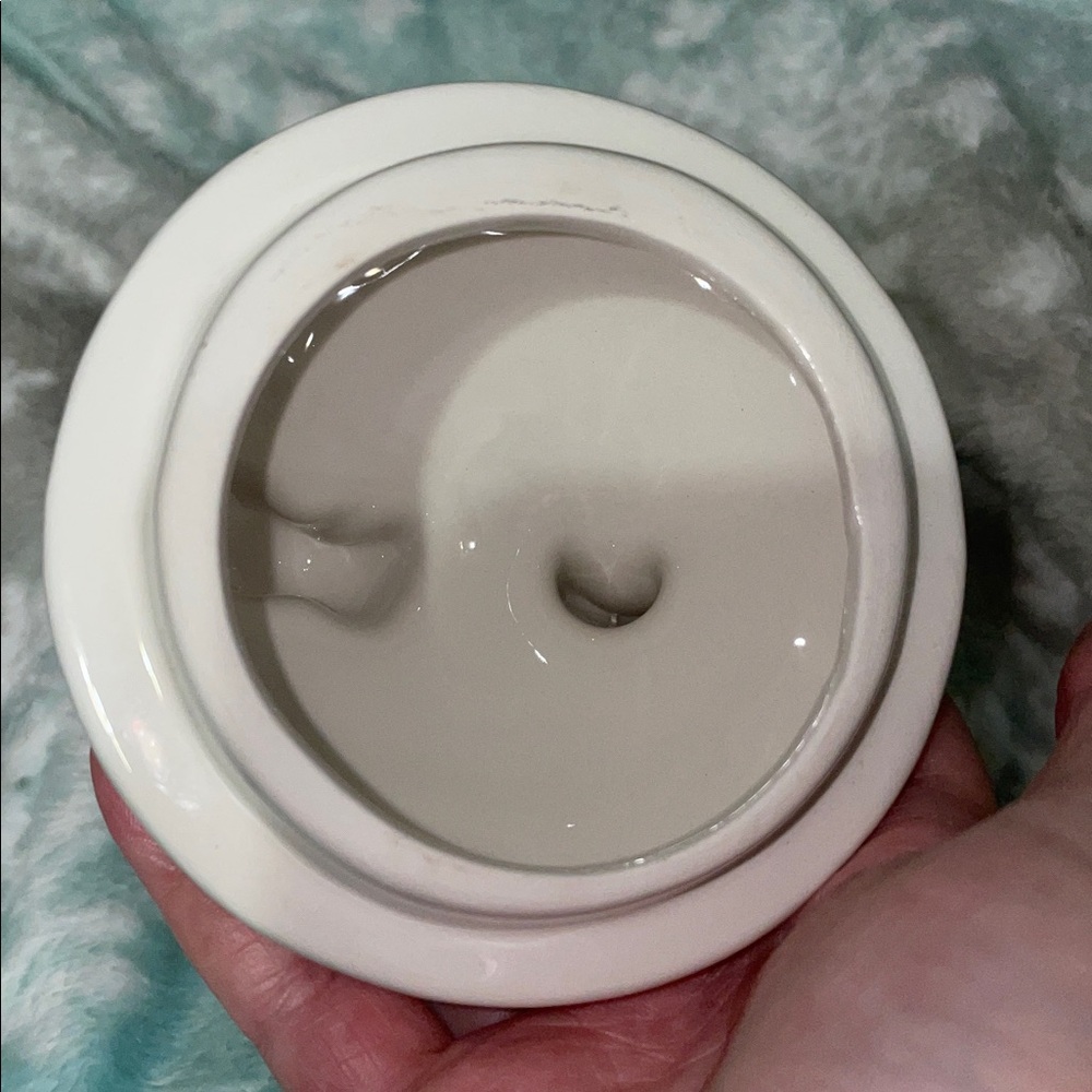 Rae Dunn Inspired Bunny Kisses Pink Ceramic Jar Like New - Picture 5 of 8